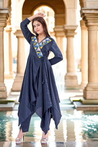 Chic Sapphire